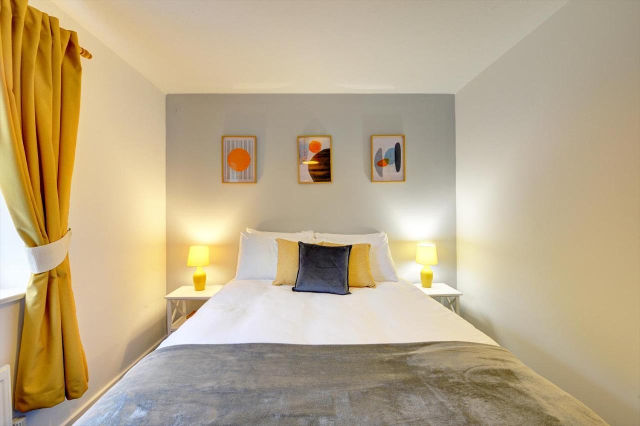 Modern 2 Bed House Sleeps 6 Southam Town Centre - Inspire Homes Ltd Kültér fotó