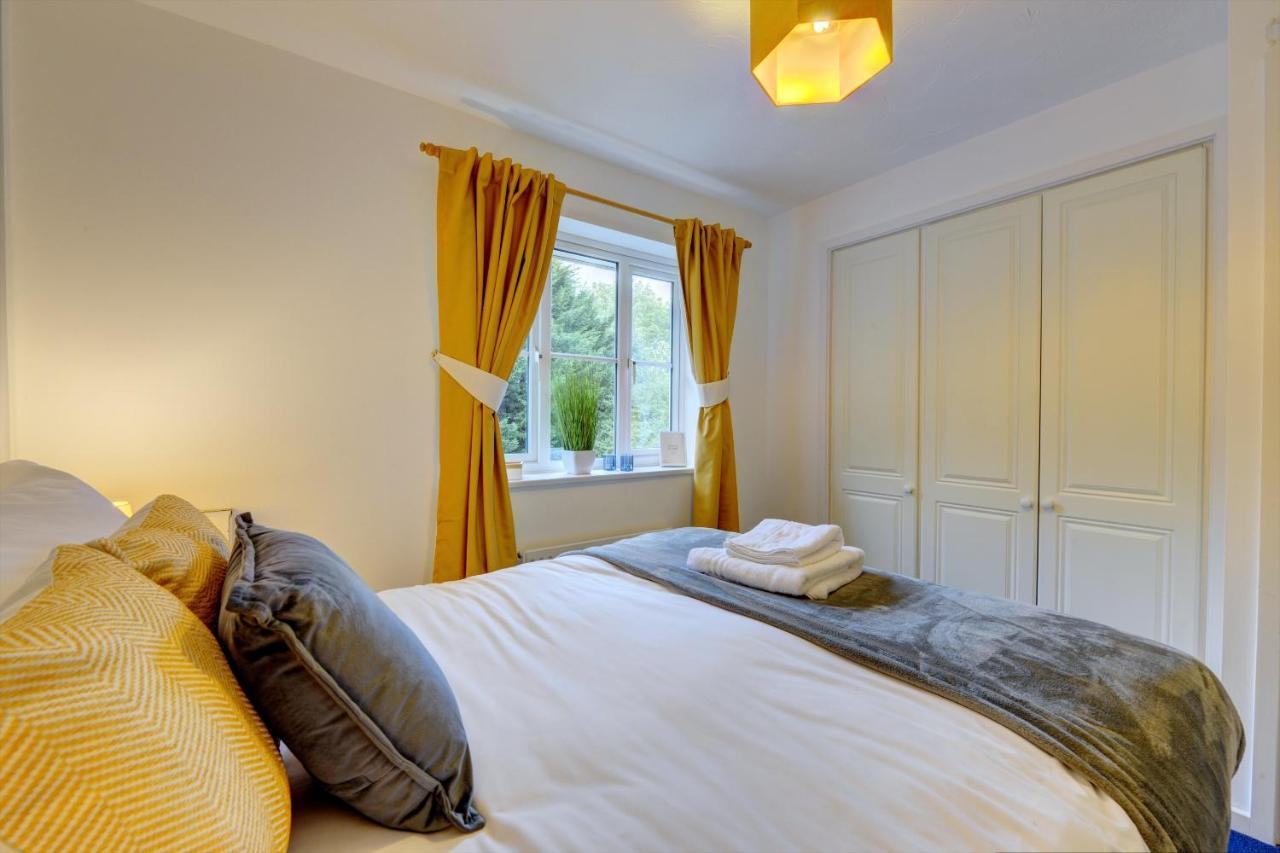 Modern 2 Bed House Sleeps 6 Southam Town Centre - Inspire Homes Ltd Kültér fotó