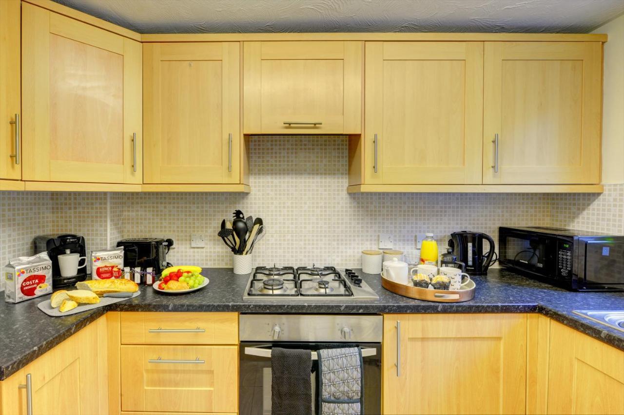 Modern 2 Bed House Sleeps 6 Southam Town Centre - Inspire Homes Ltd Kültér fotó