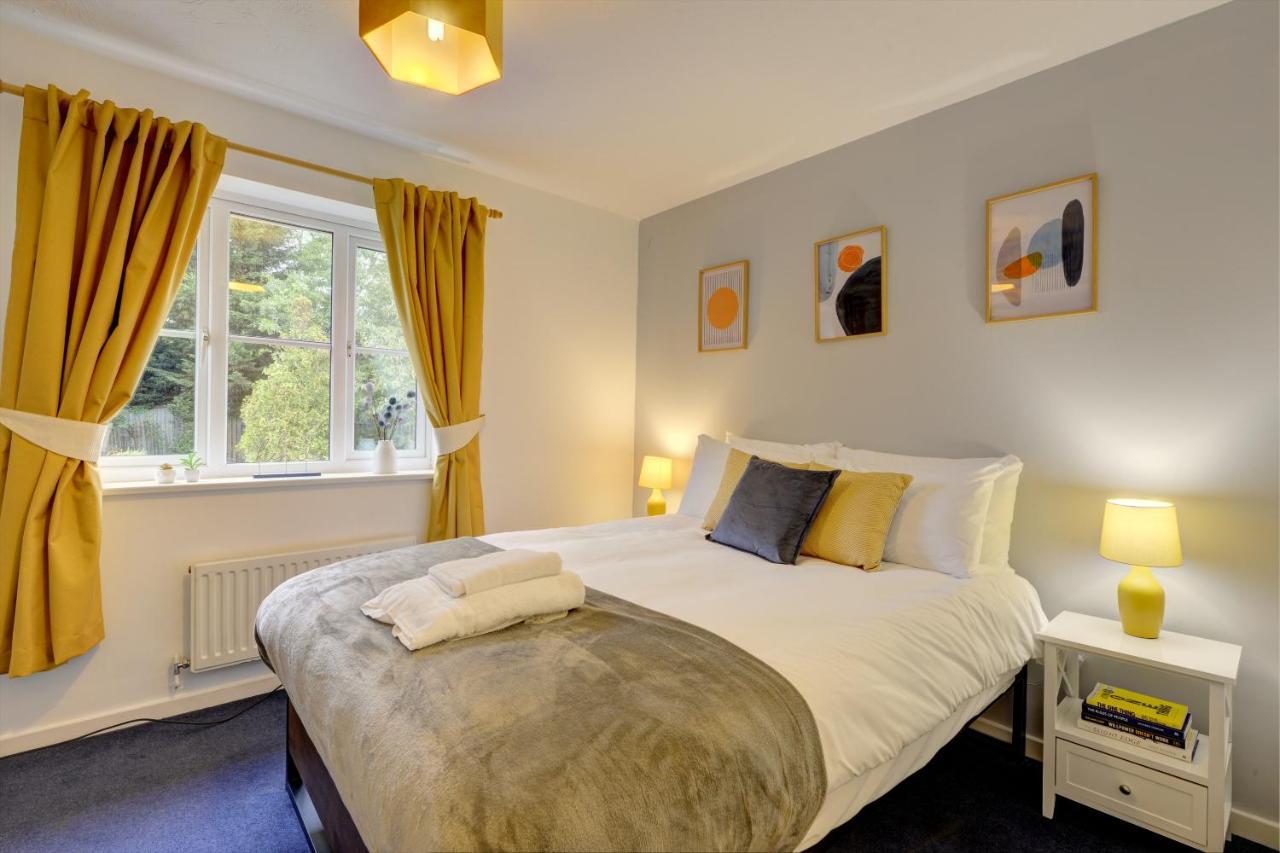 Modern 2 Bed House Sleeps 6 Southam Town Centre - Inspire Homes Ltd Kültér fotó